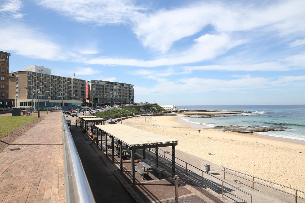 Arena Luxury Beachfront Apartment Ньюкасл Экстерьер фото