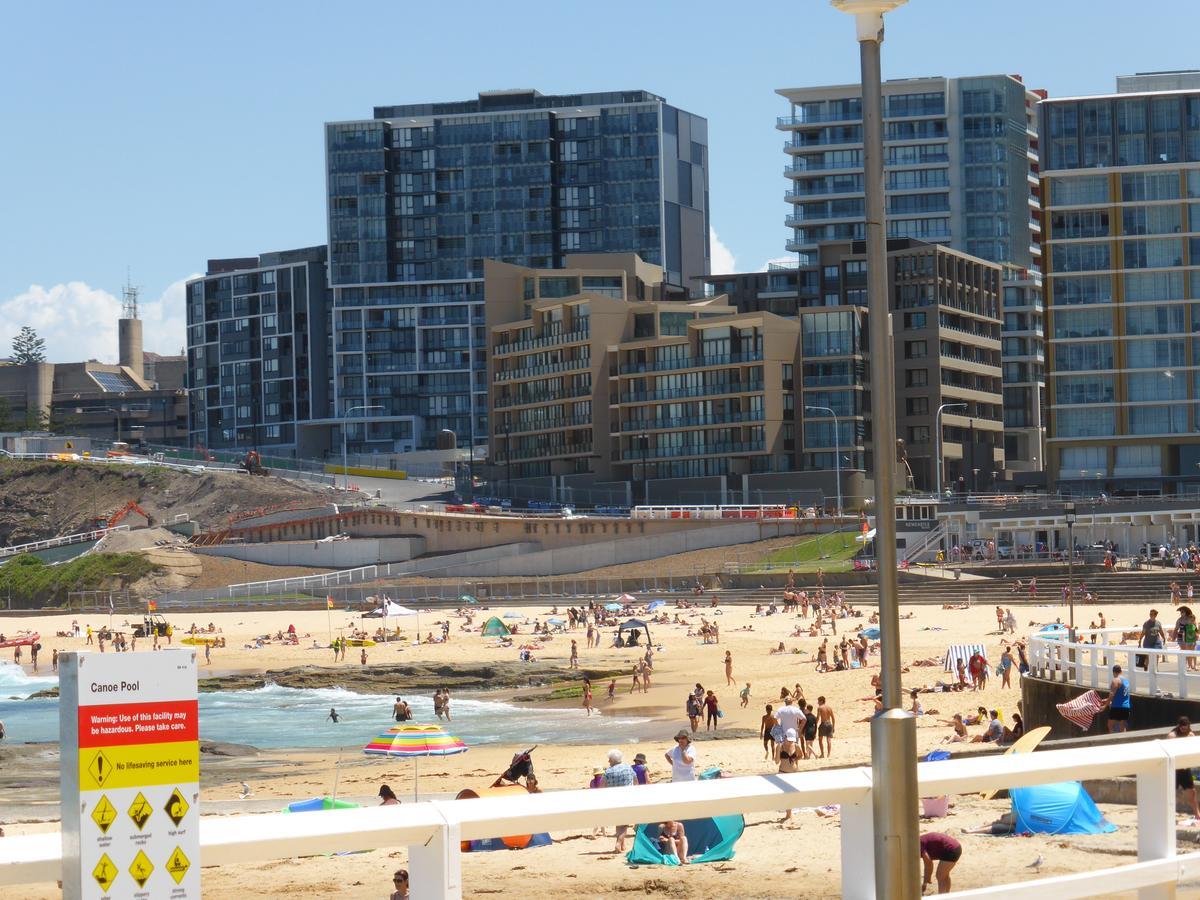 Arena Luxury Beachfront Apartment Ньюкасл Экстерьер фото